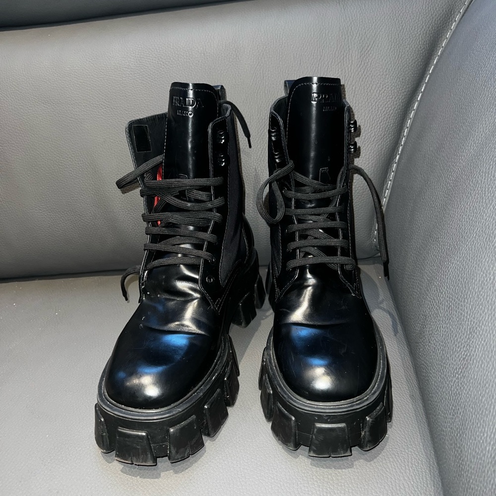 💯 Auth Prada combat boots size 10.5/ size 41 - Picture 1 of 7